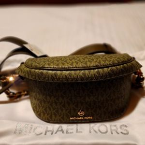 Michael Kors Sling Bag